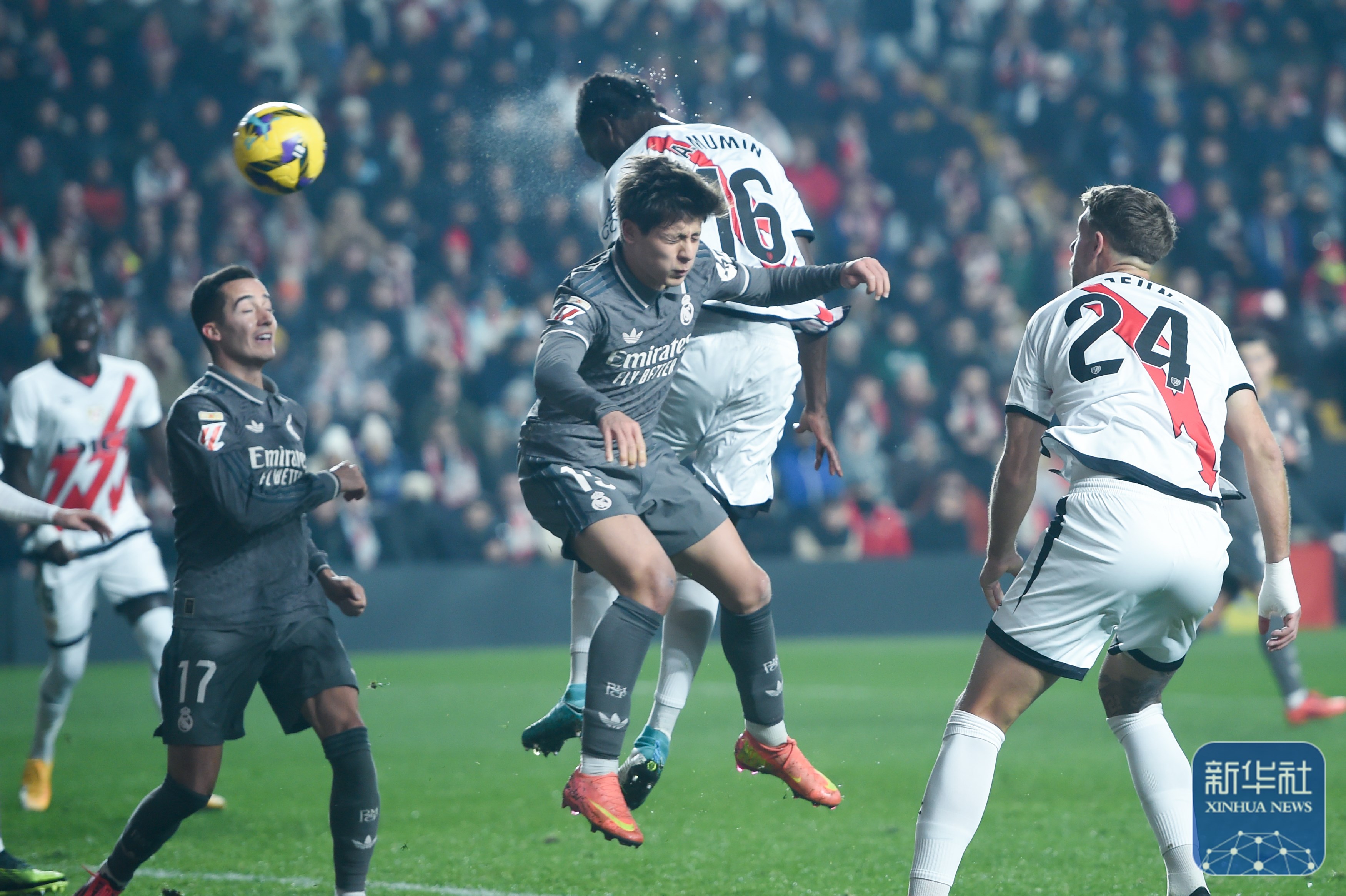 开元棋牌-德甲赛程吃紧，巴塞罗那转会期绝杀压哨，赛场秩序良好，球队文化再被提及(皇马03完败巴塞罗那)